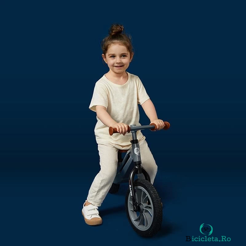 Bicicleta fara pedale Balance bike Qplay Racer Negru la 299.00 lei ron